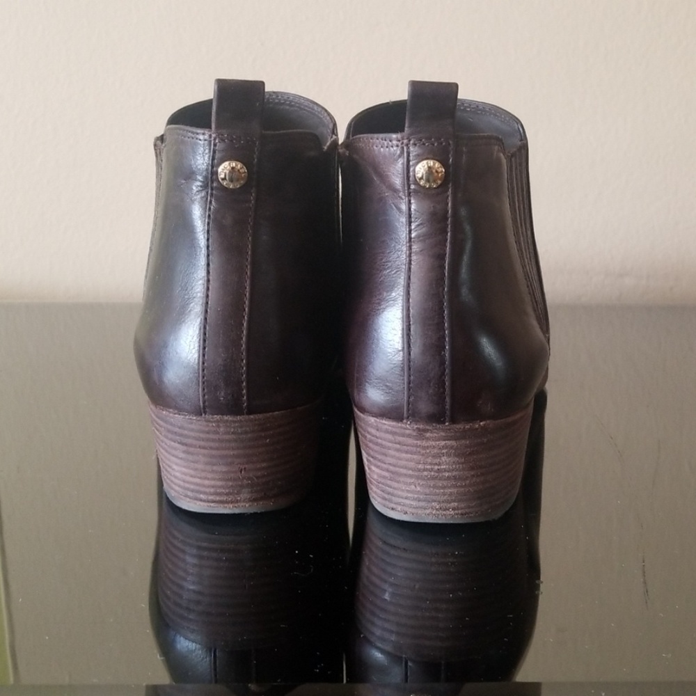 Michael Kors Shaw Flat Bootie - Picture 2 of 4